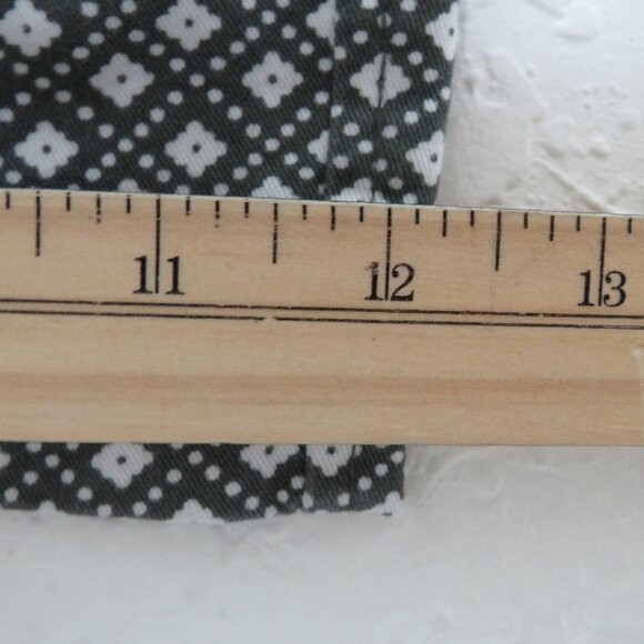 GAP* Women's 1.5" Belt Loop Hidden Hook/Zip Closure City 3" Shorts~ Size 6 - Picture 8 of 11